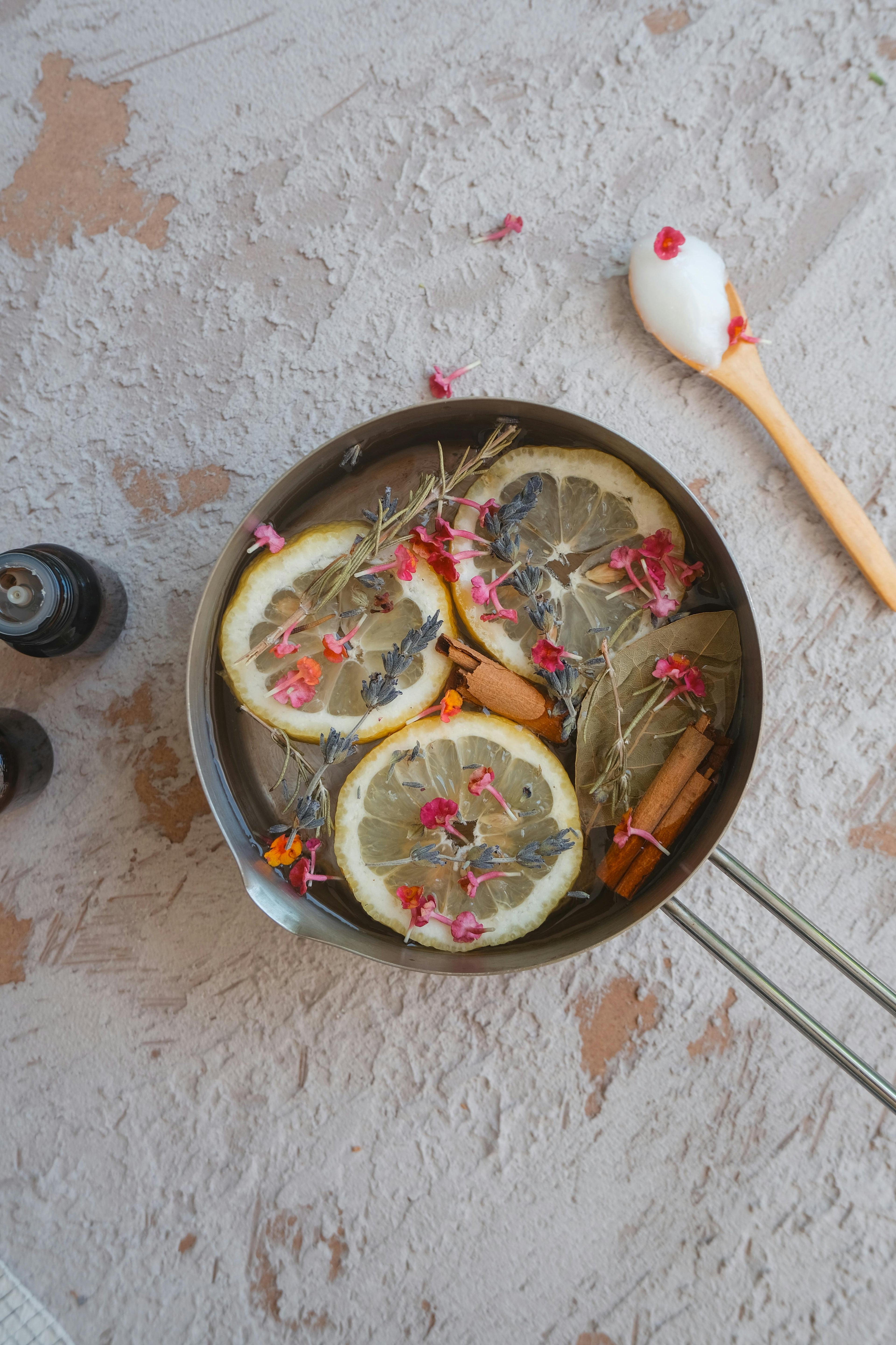5 Simmer Pot Recipes for Your Candle Warmer: Natural, Flameless Home Fragrance